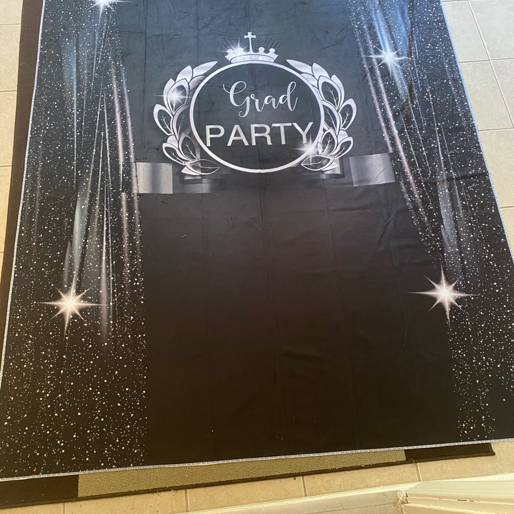 Graduation Party Decorations - Picture 2 of 2